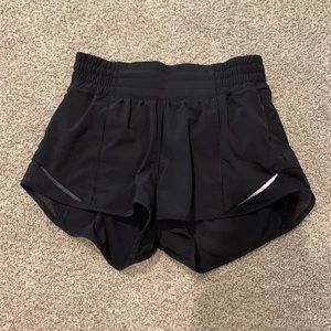 Lululemon black Hotty hot shorts 0
